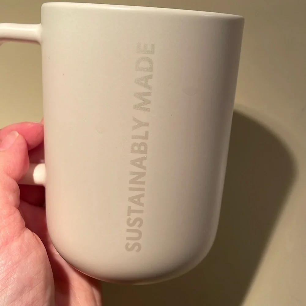 *RARE* STARBUCKS UEC Cream Colored Coffee Mug Fox Tiger Hummingbird elephant - Picture 9 of 9